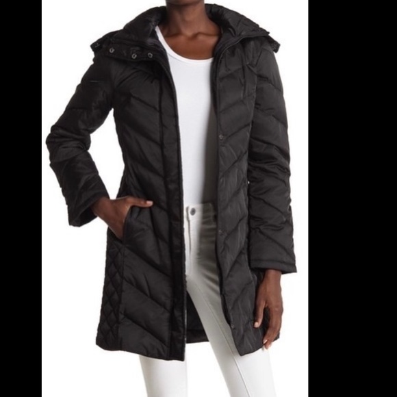 Kenneth Cole Faux Fur Trim Puffer Jacket - Picture 1 of 3